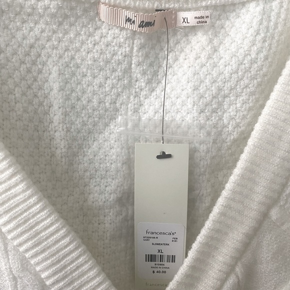 NWT Button-front Knit Tank - Picture 3 of 4